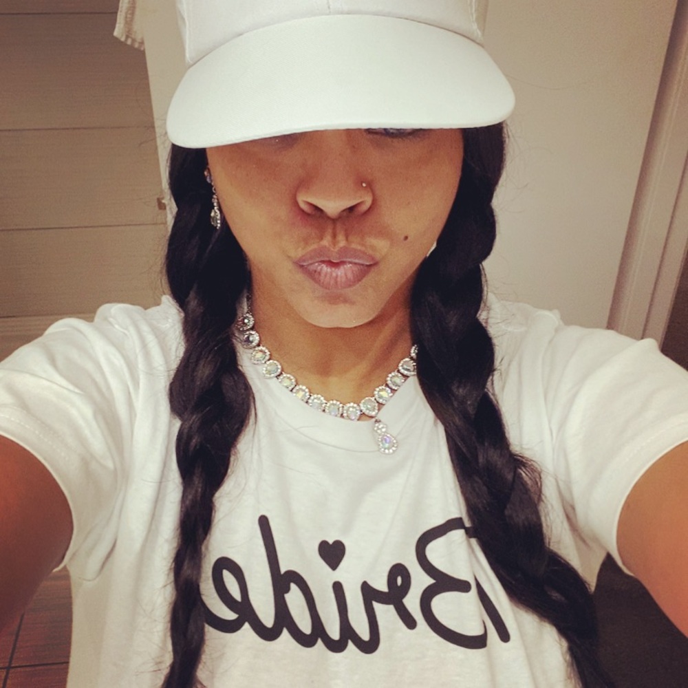 Meet your Posher, Phoebe